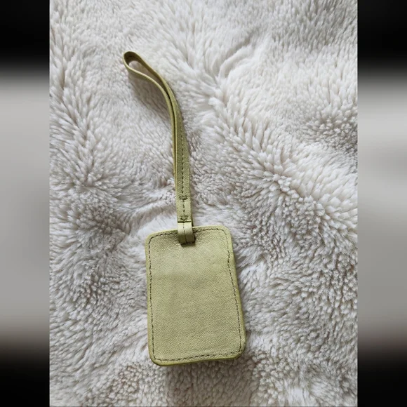 NWOT Free People Street Sounds Pod Clip - Picture 4 of 5